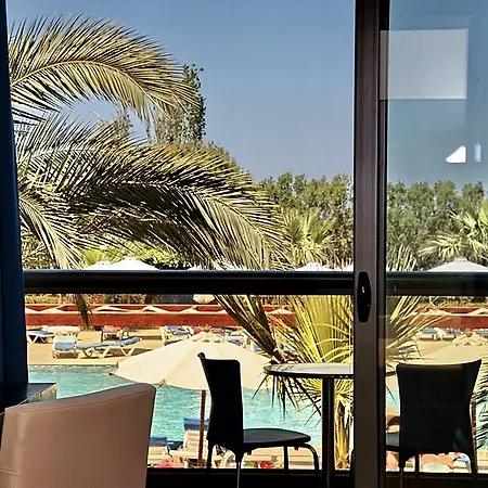 Otel All Senses Ocean Blue Sea Side